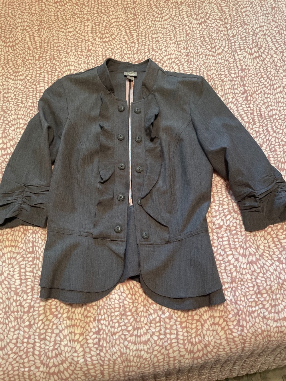 Gray jacket - Picture 5 of 5